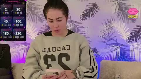 Snapshot of giannadeluca_ chatting on 05.20.26 catalina online show from 05.20.26