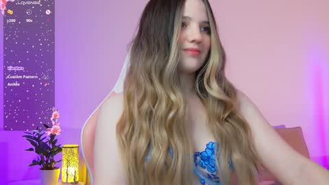 Snapshot of giannagem chatting on 02.07.25 Roxy online show from 02.07.25