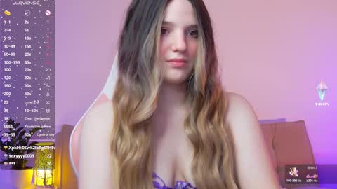 Snapshot of giannagem chatting on 02.09.25 Roxy online show from 02.09.25