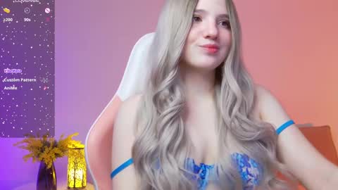 Snapshot of giannagem chatting on 02.21.25 Roxy online show from 02.21.25