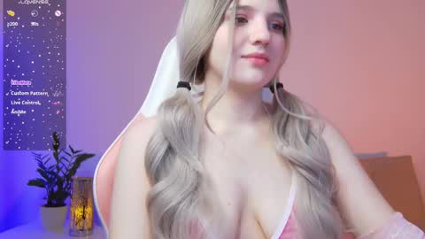 Snapshot of giannagem chatting on 03.02.25 Roxy online show from 03.02.25