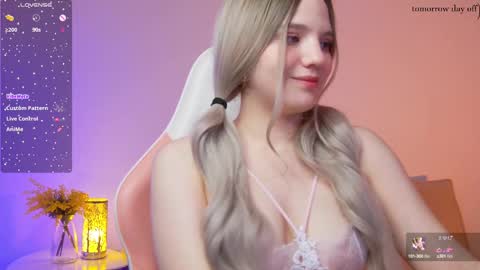 Snapshot of giannagem chatting on 03.03.25 Roxy online show from 03.03.25