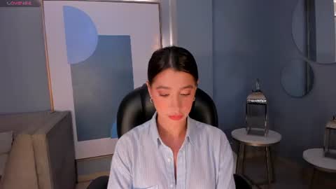 Snapshot of giannawatson chatting on 06.10.26 online show from 06.10.26
