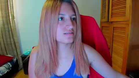 Snapshot of giaroussel chatting on 07.29.26 GiaRoussel online show from 07.29.26