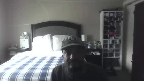 Snapshot of gifted_blacksnake chatting on 10.12.25 Gifted online show from 10.12.25
