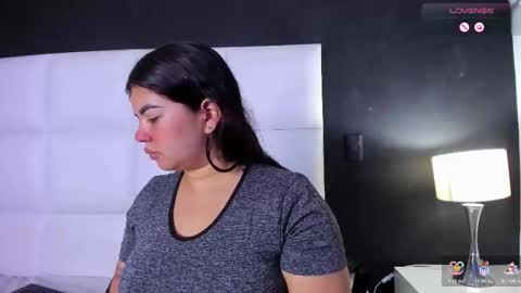 Snapshot of gigi_duran chatting on 01.09.26 Gigi online show from 01.09.26