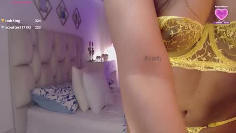 GIGI instagram gigi sj1994 online show from 03.10.25