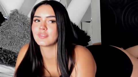 Snapshot of gigi_wilden chatting on 01.06.25 gigi wilden online show from 01.06.25