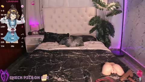 Catty Zahir online show from 10.28.25