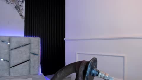 Gigi Doll online show from 10.25.25