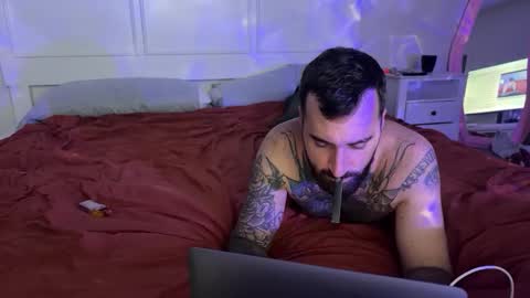 GigiMichaels online show from 10.25.25