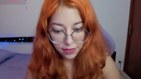 Snapshot of gigimooon chatting on 05.25.26 gigimooon online show from 05.25.26
