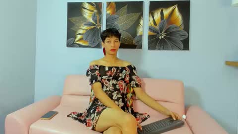 gigy___ online show from 10.17.25