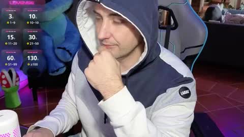 Snapshot of gil_gamesh2nd chatting on 11.25.25 Mirko online show from 11.25.25