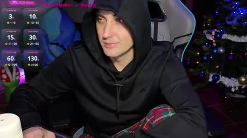 Snapshot of gil_gamesh2nd chatting on 12.20.25 Mirko online show from 12.20.25