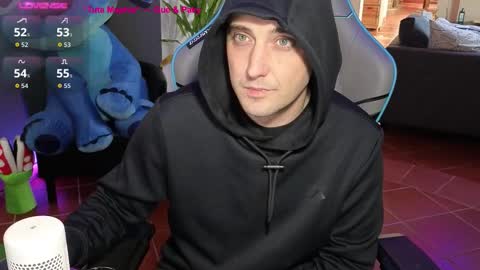 Snapshot of gil_gamesh2nd chatting on 01.12.26 Mirko online show from 01.12.26