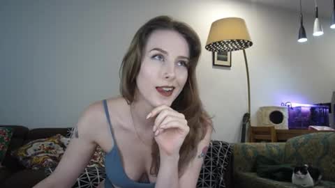 Snapshot of gin_and_juice_ chatting on 02.02.26 Suki online show from 02.02.26