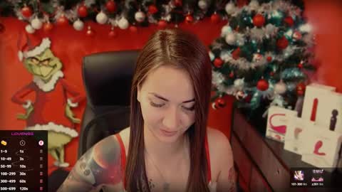 Snapshot of gina_hotlick chatting on 12.15.24 gina_hotlick online show from 12.15.24