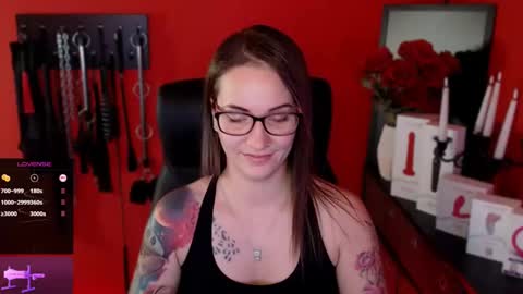 Snapshot of gina_hotlick chatting on 02.01.25 gina_hotlick online show from 02.01.25