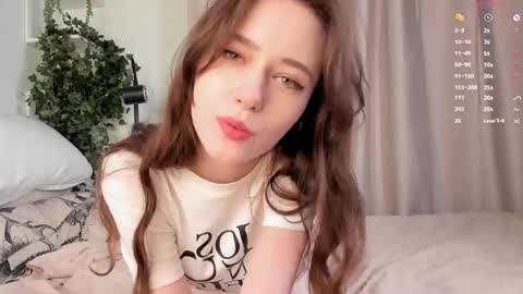 Snapshot of gina_vicious chatting on 02.27.25 Gina online show from 02.27.25