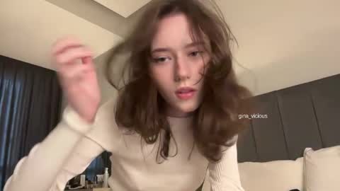 Snapshot of gina_vicious chatting on 10.10.25 Gina online show from 10.10.25