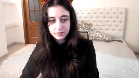 Snapshot of ginablum chatting on 12.19.24 Kate online show from 12.19.24