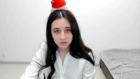 Snapshot of ginablum chatting on 12.21.24 Kate online show from 12.21.24