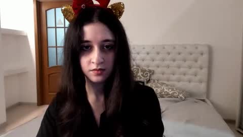 Snapshot of ginablum chatting on 12.25.24 Kate online show from 12.25.24