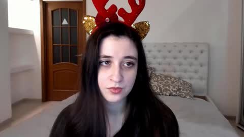 Snapshot of ginablum chatting on 01.07.25 Kate online show from 01.07.25