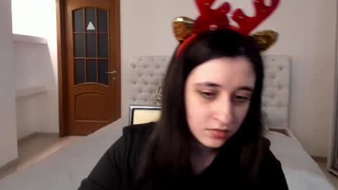 Snapshot of ginablum chatting on 01.07.25 Kate online show from 01.07.25