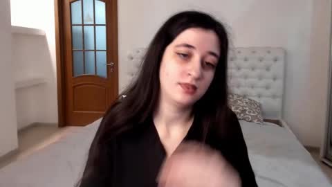 Snapshot of ginablum chatting on 01.08.25 Kate online show from 01.08.25
