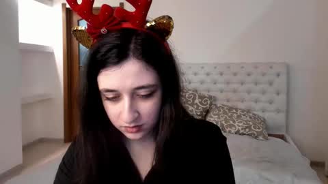 Snapshot of ginablum chatting on 01.08.25 Kate online show from 01.08.25