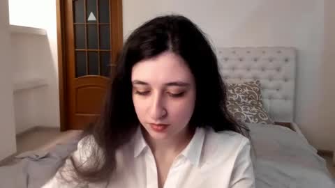 Snapshot of ginablum chatting on 01.10.25 Kate online show from 01.10.25