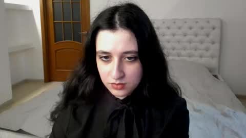Snapshot of ginablum chatting on 01.16.25 Kate online show from 01.16.25