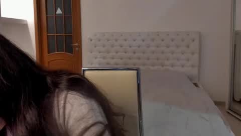 Snapshot of ginablum chatting on 01.18.25 Kate online show from 01.18.25