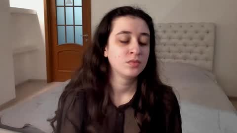 Snapshot of ginablum chatting on 01.26.25 Kate online show from 01.26.25