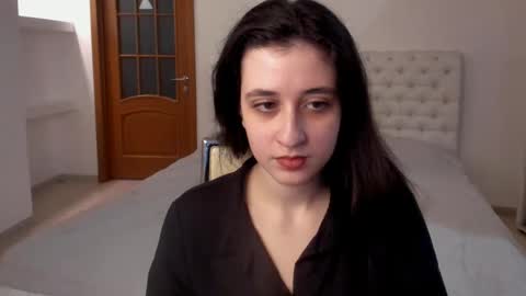 Snapshot of ginablum chatting on 01.28.25 Kate online show from 01.28.25
