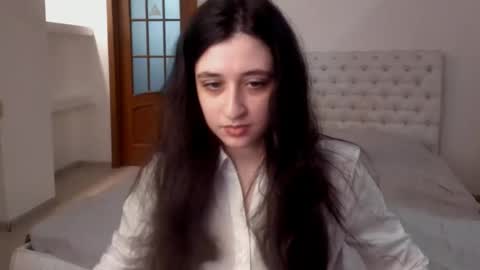 Snapshot of ginablum chatting on 02.01.25 Kate online show from 02.01.25