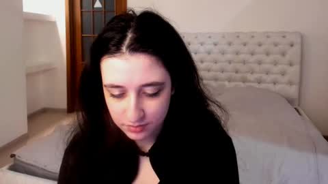 Snapshot of ginablum chatting on 02.04.25 Kate online show from 02.04.25