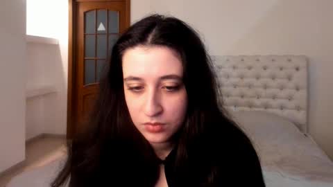 Snapshot of ginablum chatting on 02.08.25 Kate online show from 02.08.25