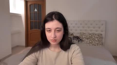 Snapshot of ginablum chatting on 03.10.25 Kate online show from 03.10.25