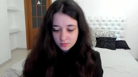 Snapshot of ginablum chatting on 09.20.25 Kate online show from 09.20.25