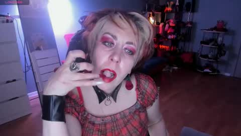 Gina Moor online show from 05.10.26