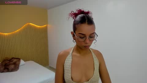 Snapshot of ginamorelo chatting on 05.30.26 G I A N A online show from 05.30.26