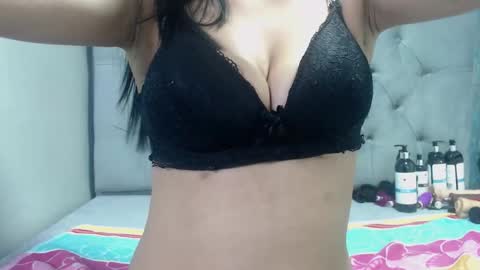 Snapshot of ginasailor chatting on 04.09.26 ginasailor online show from 04.09.26
