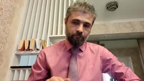 Snapshot of gindrie chatting on 02.04.25 Gabriel online show from 02.04.25