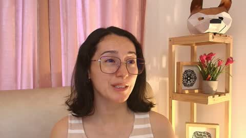 Snapshot of ginevra_esposito chatting on 04.28.26 Ginn online show from 04.28.26