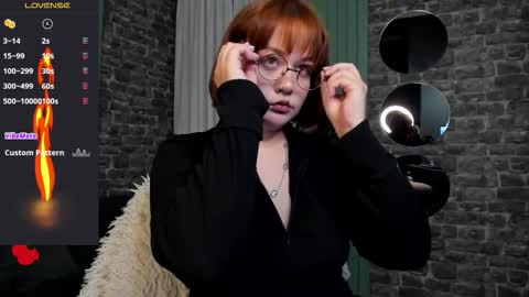 ginger_hood online show from 12.15.25