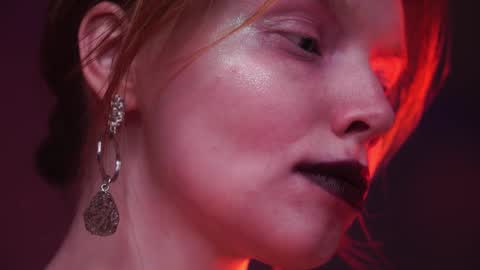        im expecting 350 thumbs up on my altar   online show from 01.08.25