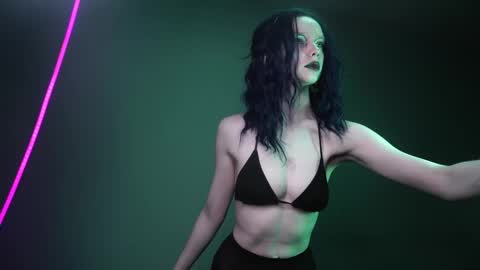        im expecting 350 thumbs up on my altar   online show from 03.03.26